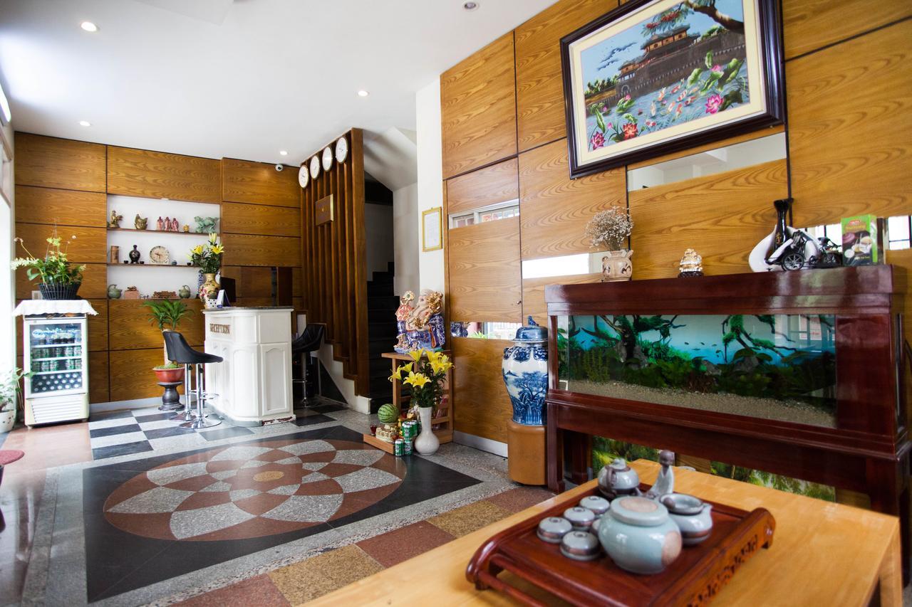 Hoang Trieu Hotel Hue Buitenkant foto