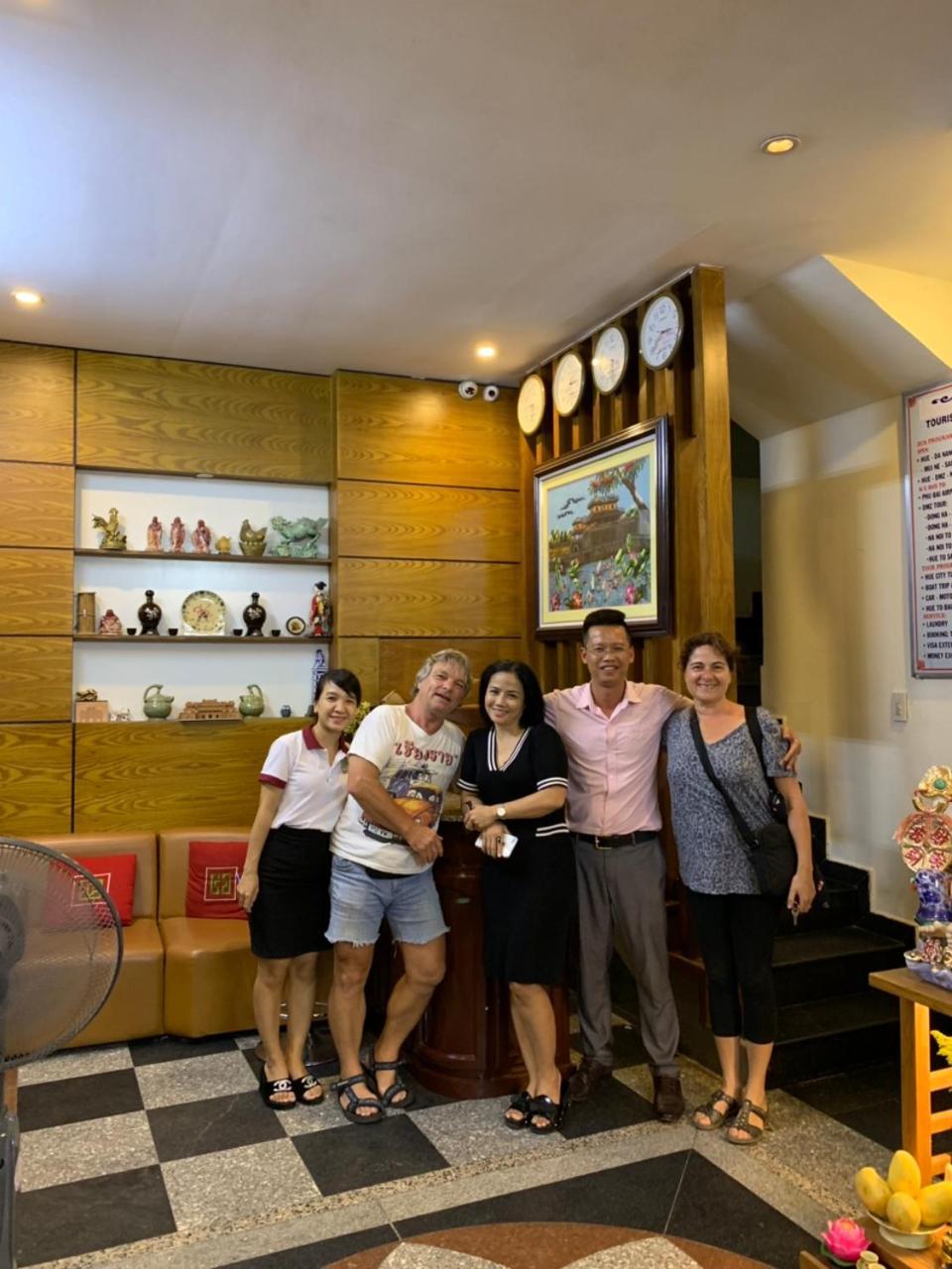 Hoang Trieu Hotel Hue Buitenkant foto