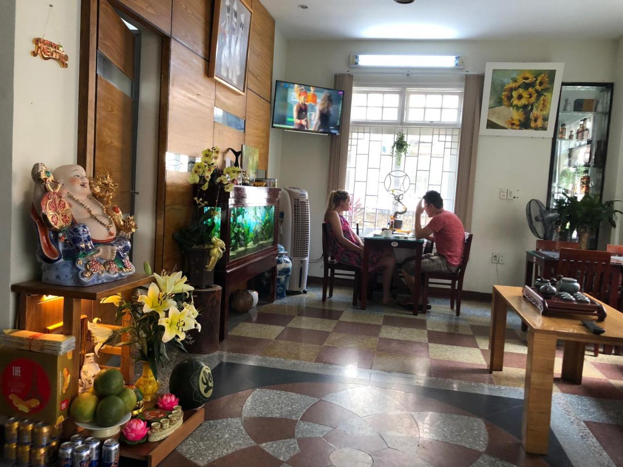 Hoang Trieu Hotel Hue Buitenkant foto