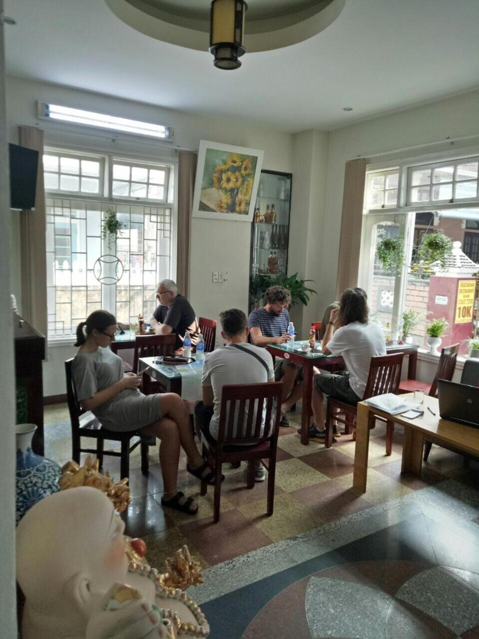 Hoang Trieu Hotel Hue Buitenkant foto